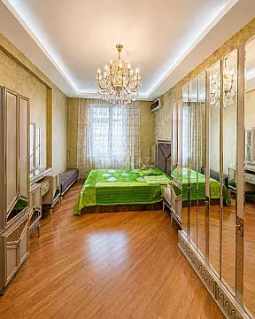Kirayə verilir 3 otaqlı mənzil 147 m²