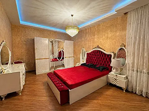 Kirayə verilir 3 otaqlı mənzil 147 m²