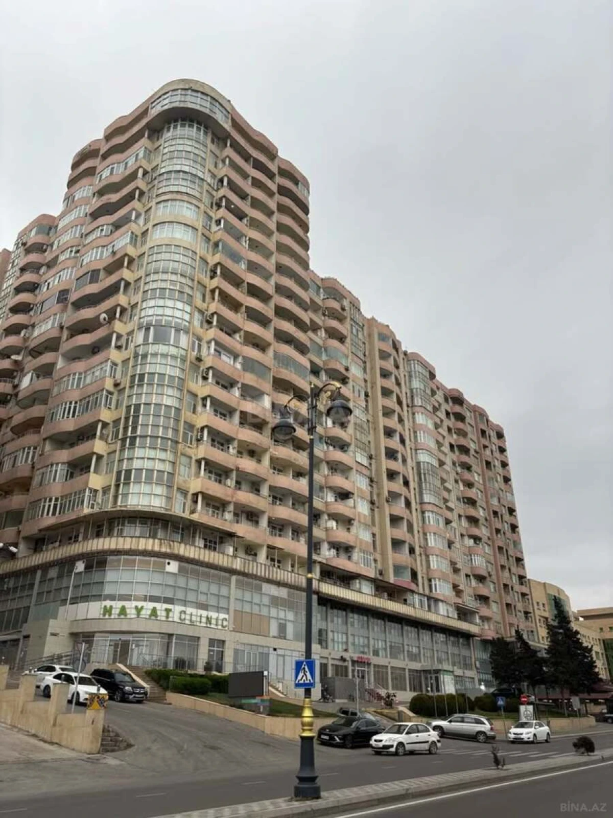 Kirayə verilir 3 otaqlı mənzil 147 m²