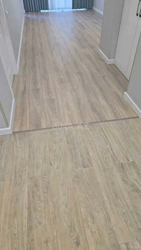 Satılır 2 otaqlı mənzil 78 m²