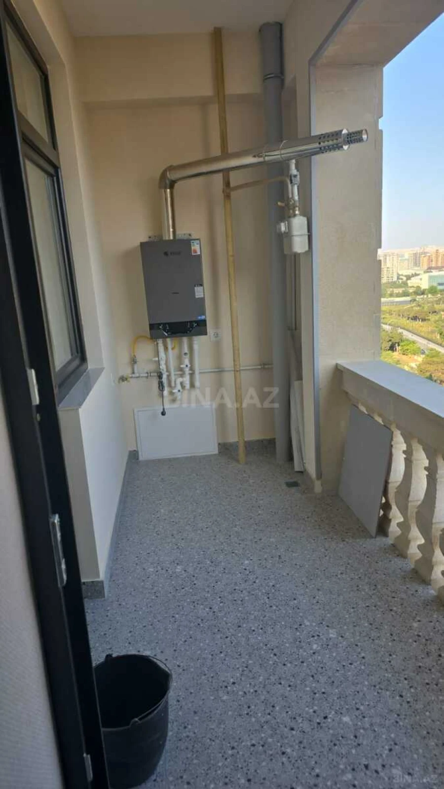 Satılır 2 otaqlı mənzil 78 m²
