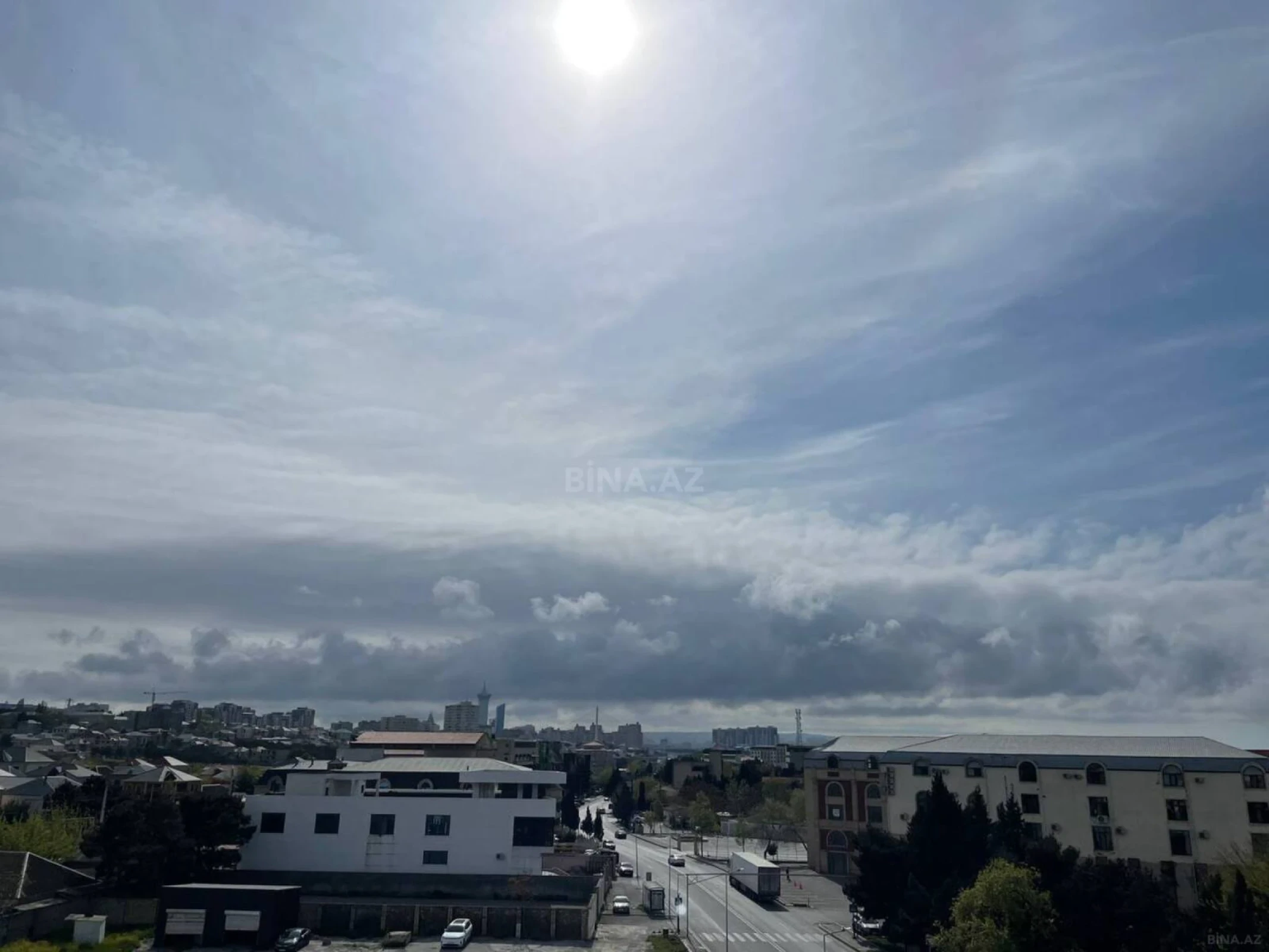 Satılır 2 otaqlı mənzil 82.7 m²