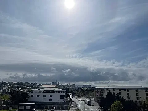 Satılır 2 otaqlı mənzil 82.7 m²