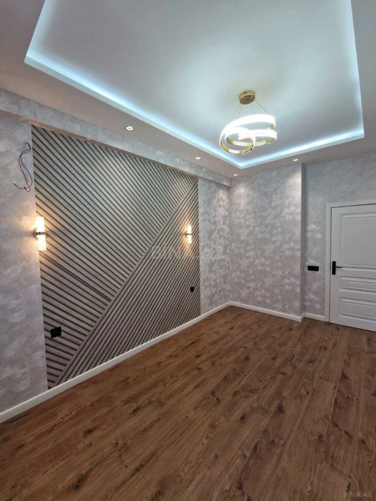 Satılır 2 otaqlı mənzil 63 m²