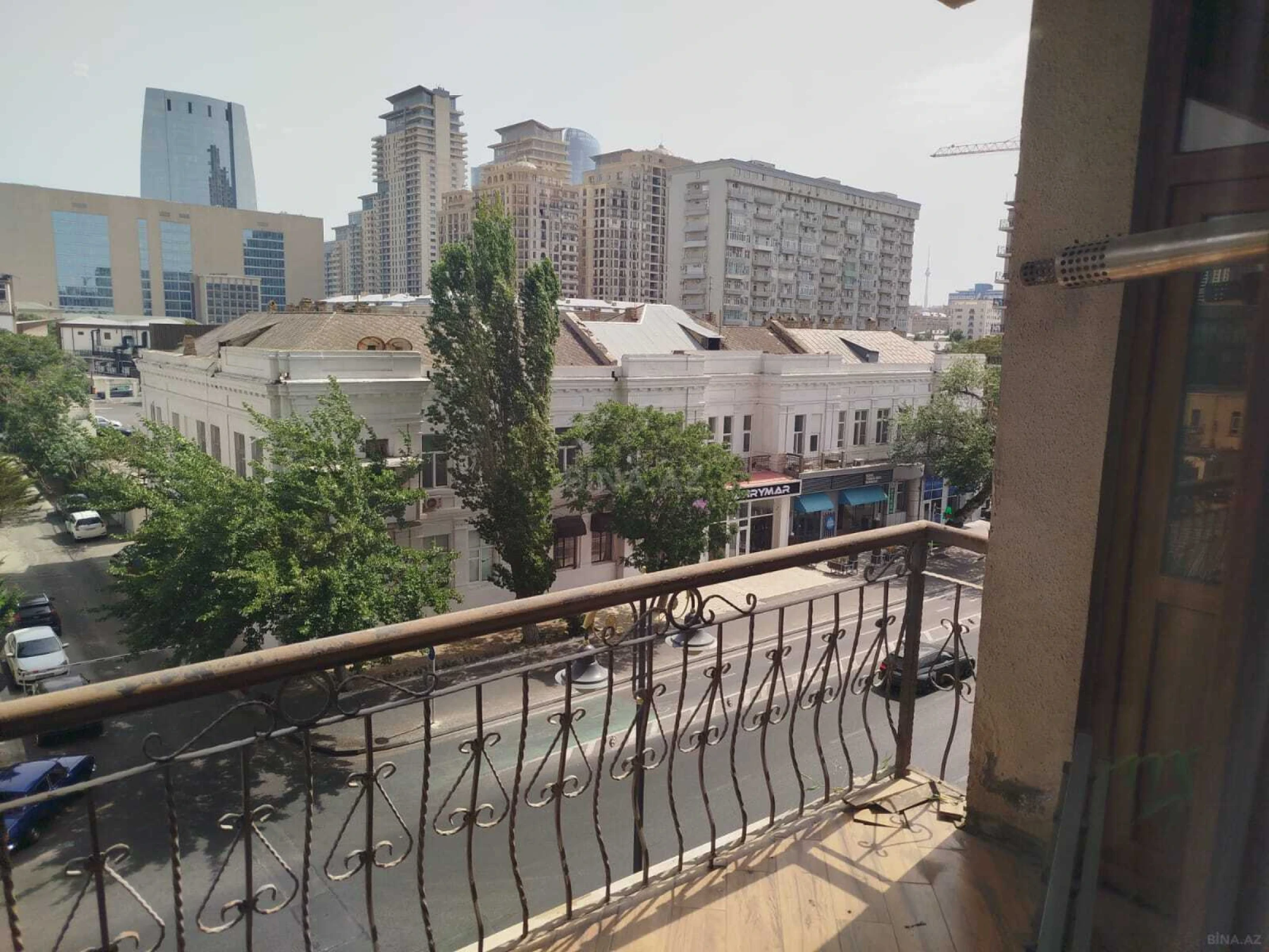Kirayə verilir 3 otaqlı mənzil 155 m²