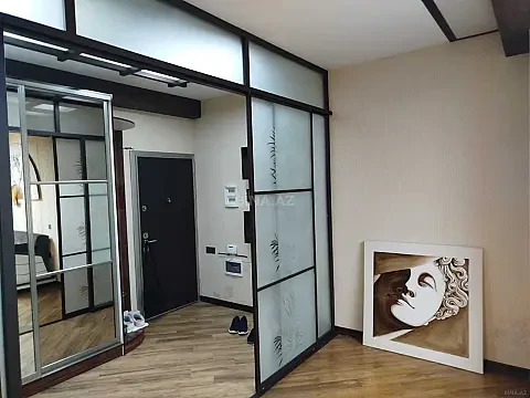 Kirayə verilir 3 otaqlı mənzil 155 m²