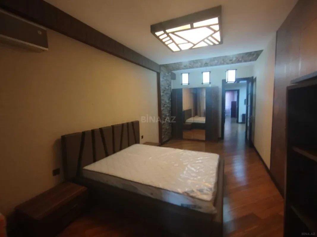 Kirayə verilir 3 otaqlı mənzil 155 m²