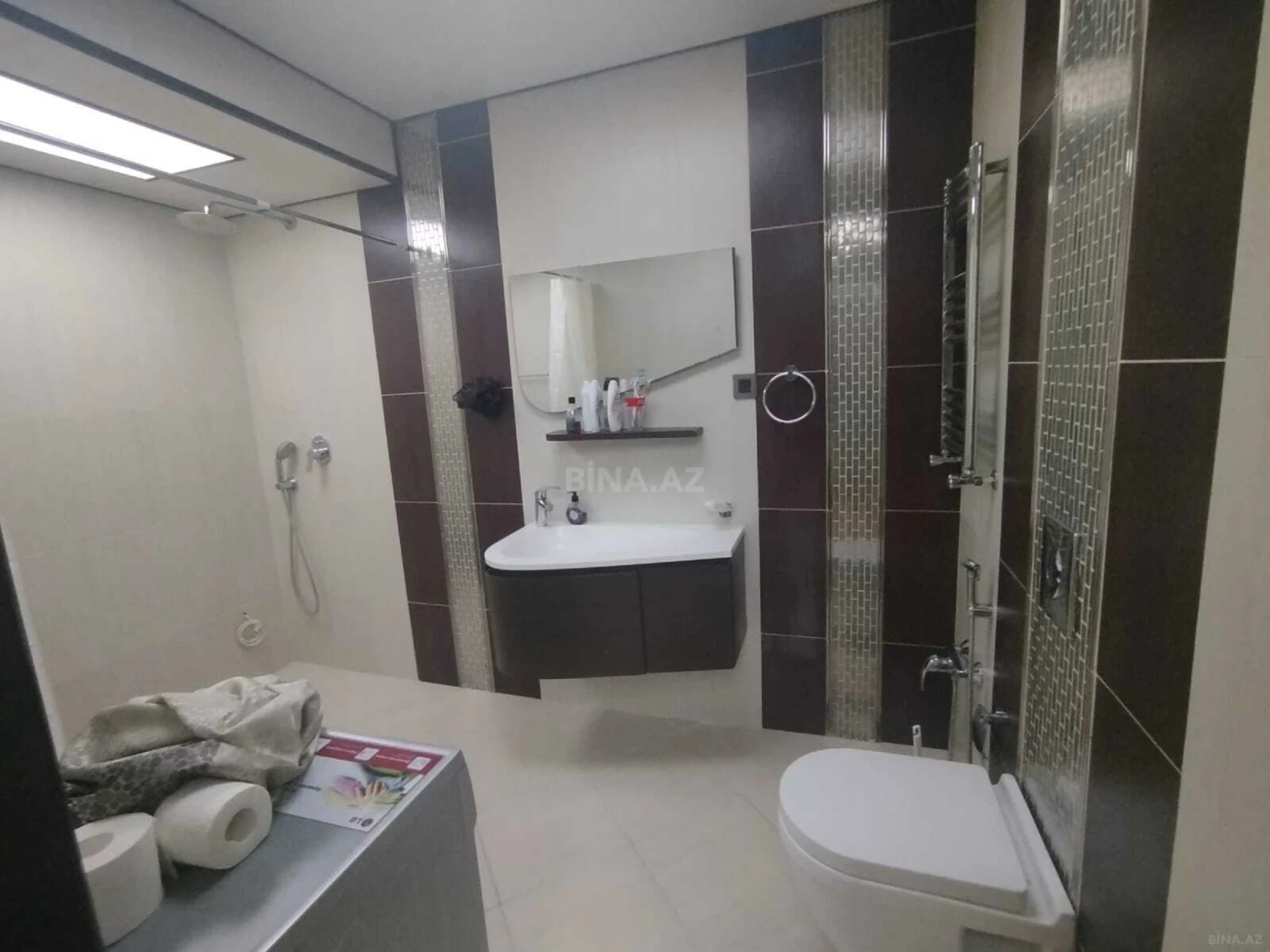 Kirayə verilir 3 otaqlı mənzil 155 m²