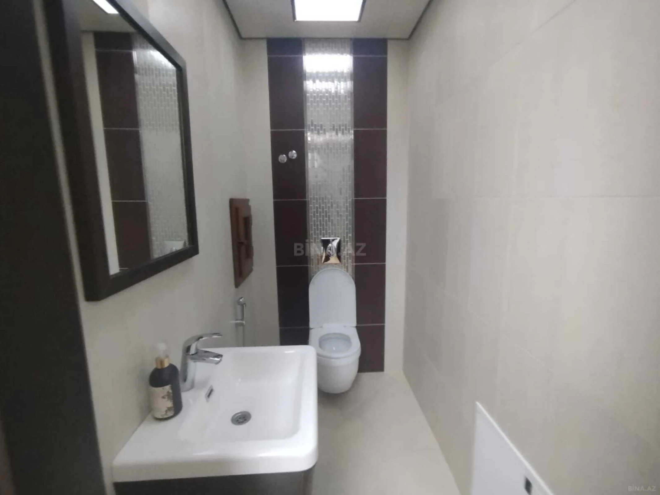Kirayə verilir 3 otaqlı mənzil 155 m²