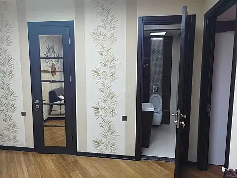 Kirayə verilir 3 otaqlı mənzil 155 m²