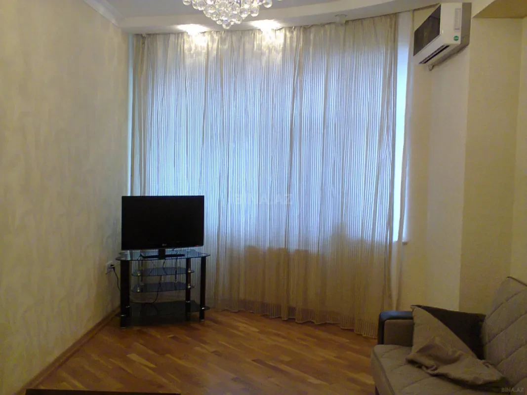 Kirayə verilir 3 otaqlı mənzil 77 m²