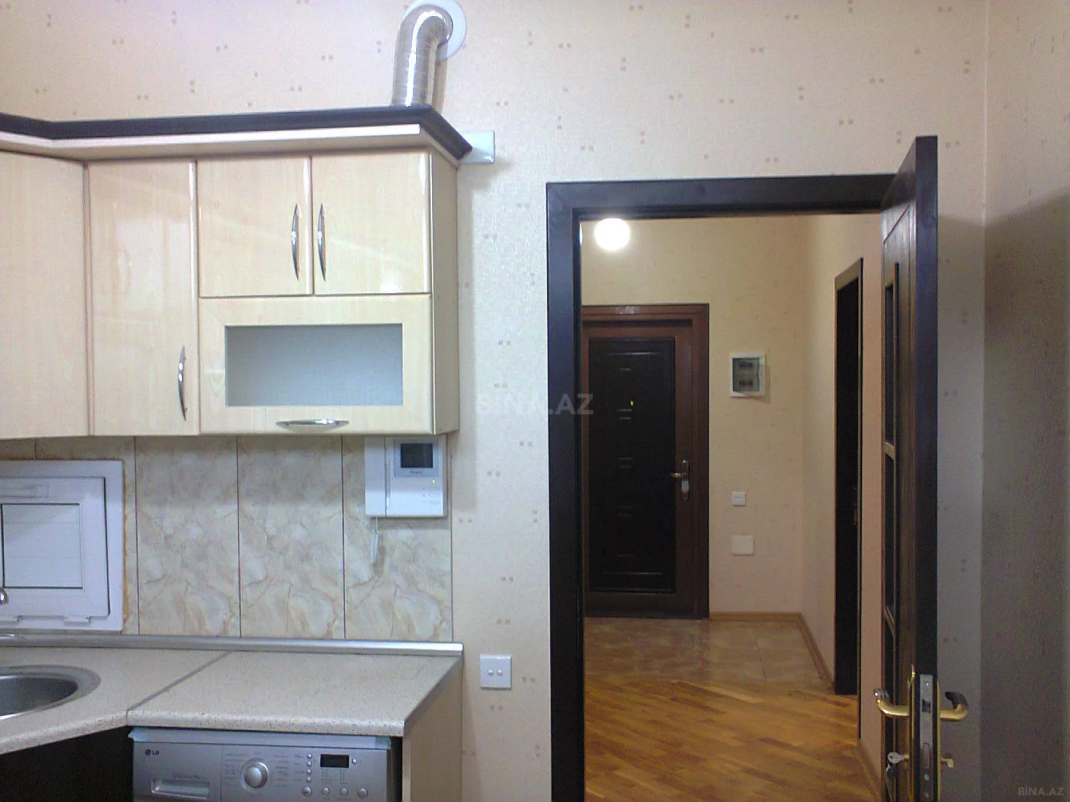 Kirayə verilir 3 otaqlı mənzil 77 m²