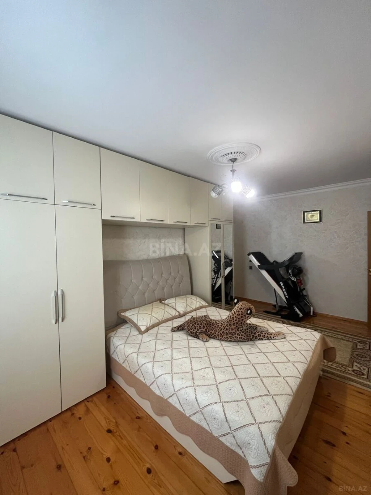 Satılır 5 otaqlı həyət evi 188 m²