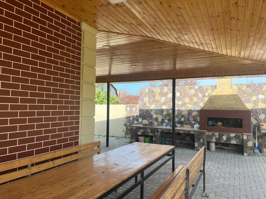 Satılır 5 otaqlı həyət evi 188 m²