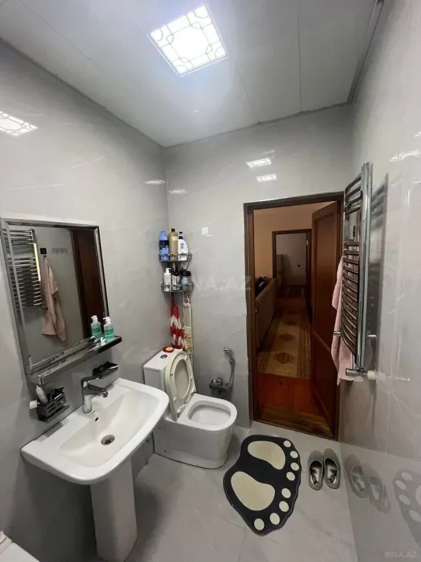 Satılır 5 otaqlı həyət evi 188 m²