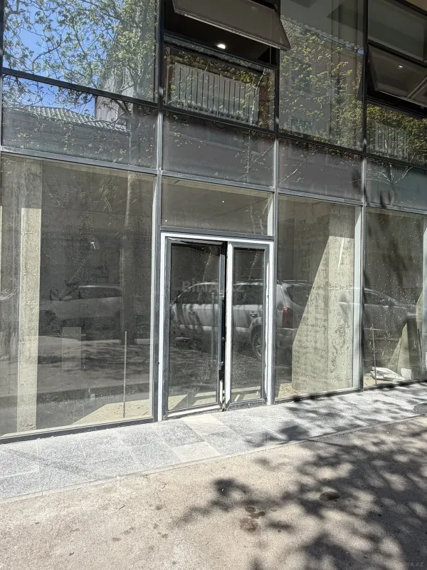 Satılır obyekt 81 m²