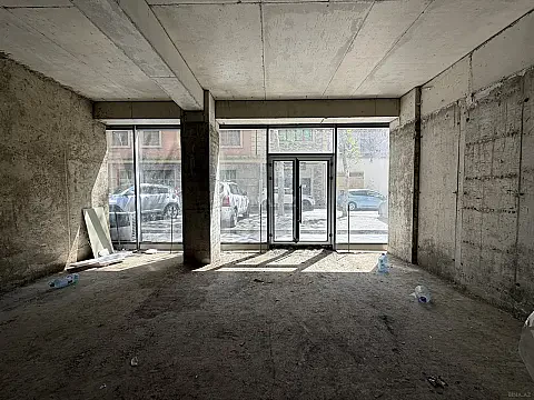 Satılır obyekt 81 m²