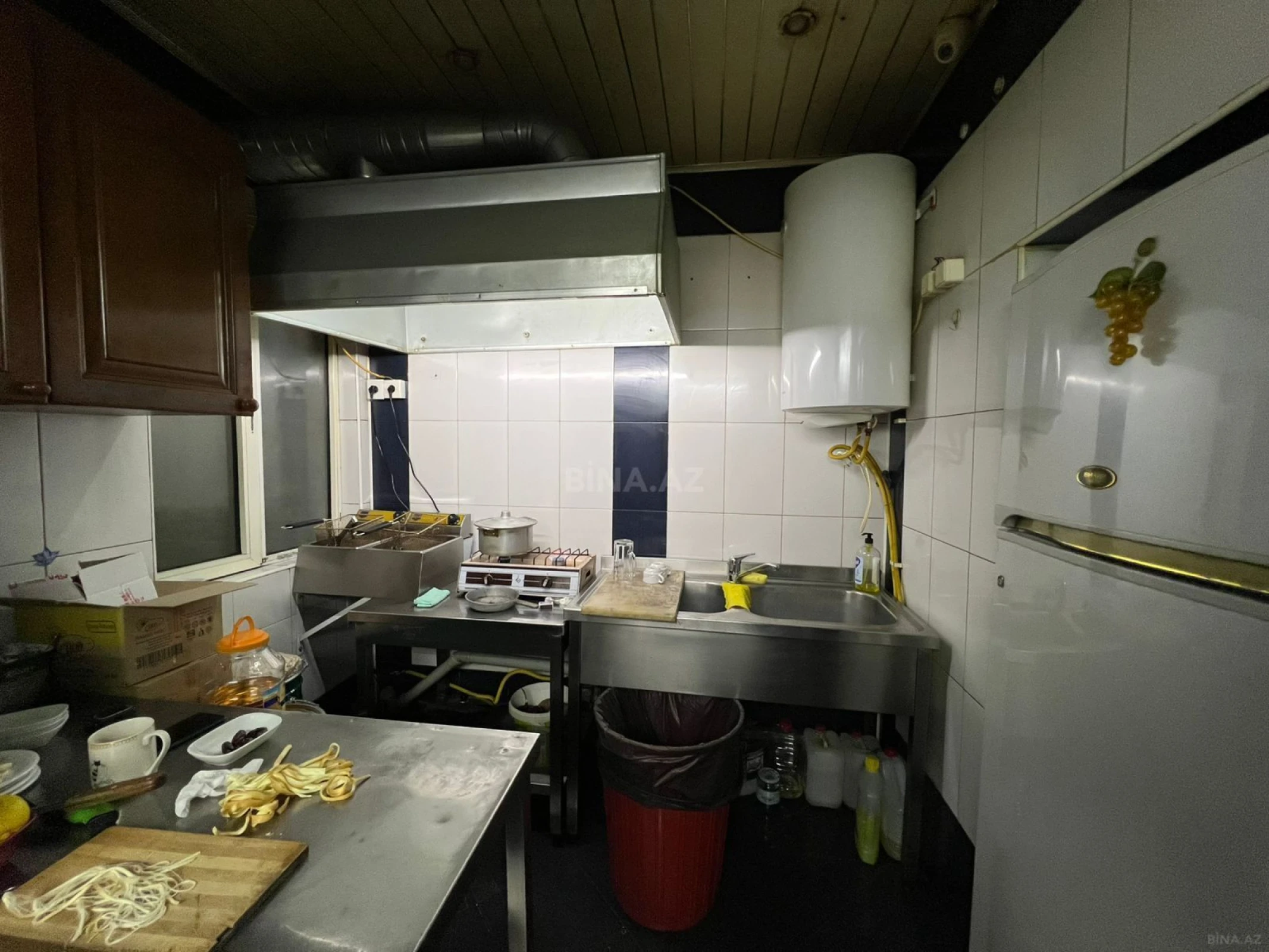 Kirayə verilir obyekt 90 m²