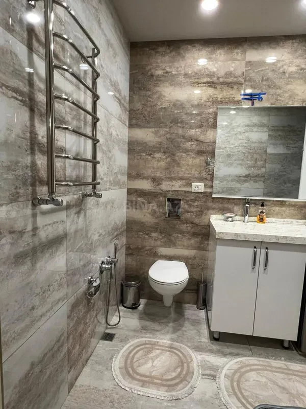 Satılır 3 otaqlı mənzil 125 m²