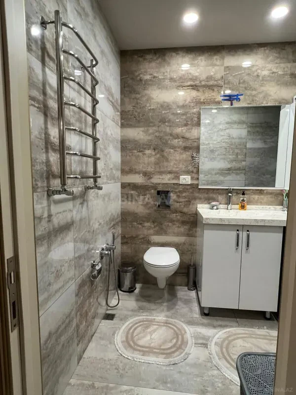Satılır 3 otaqlı mənzil 125 m²
