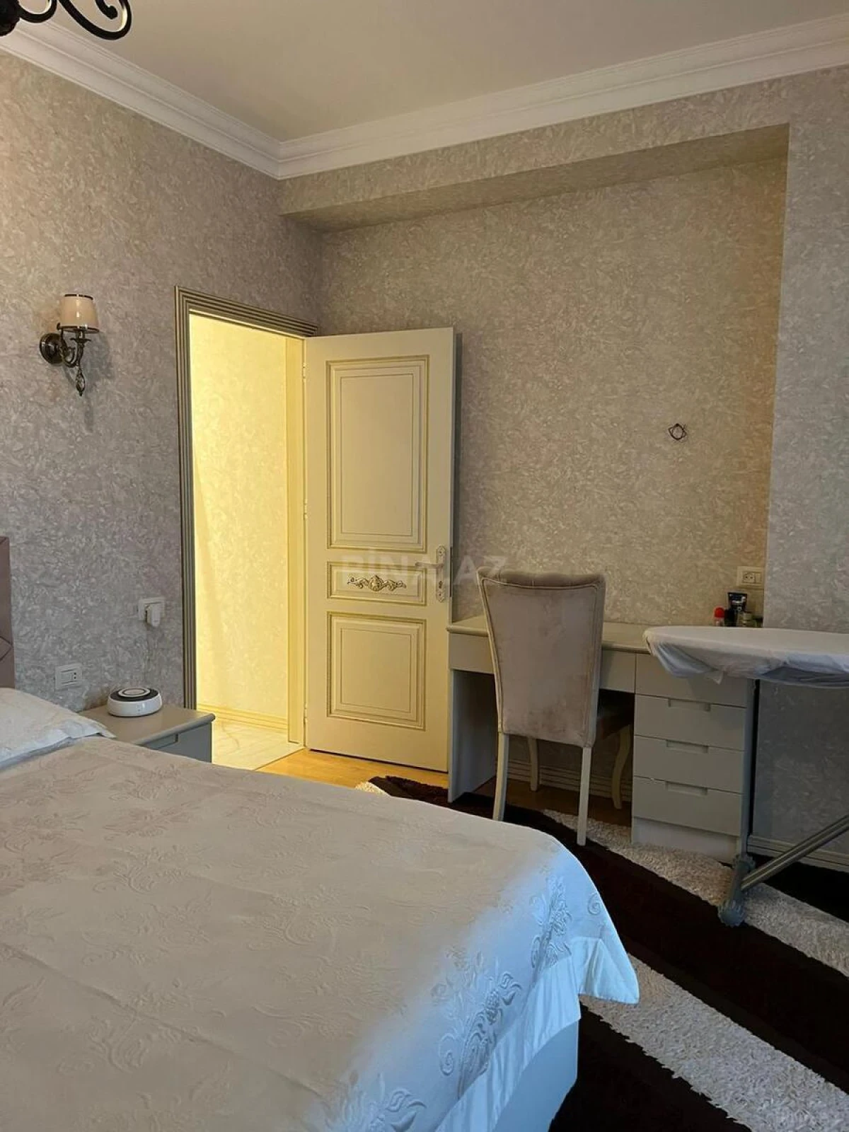 Satılır 3 otaqlı mənzil 125 m²