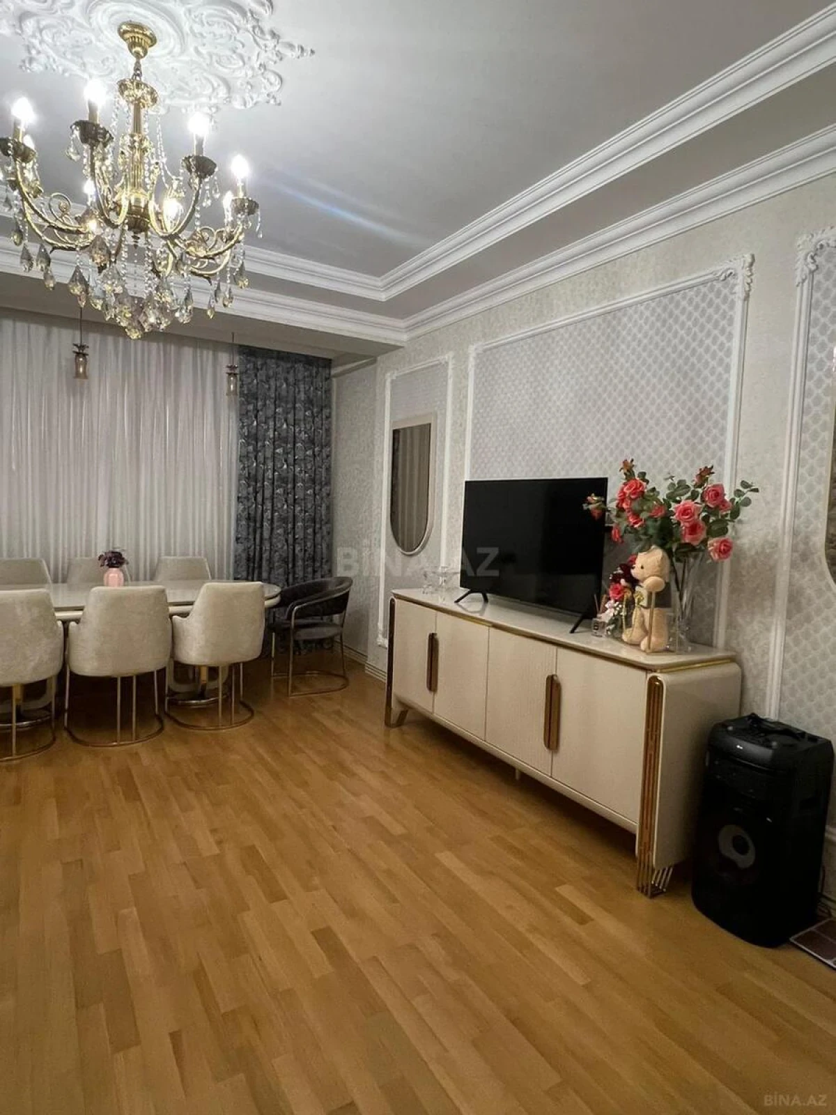 Satılır 3 otaqlı mənzil 125 m²