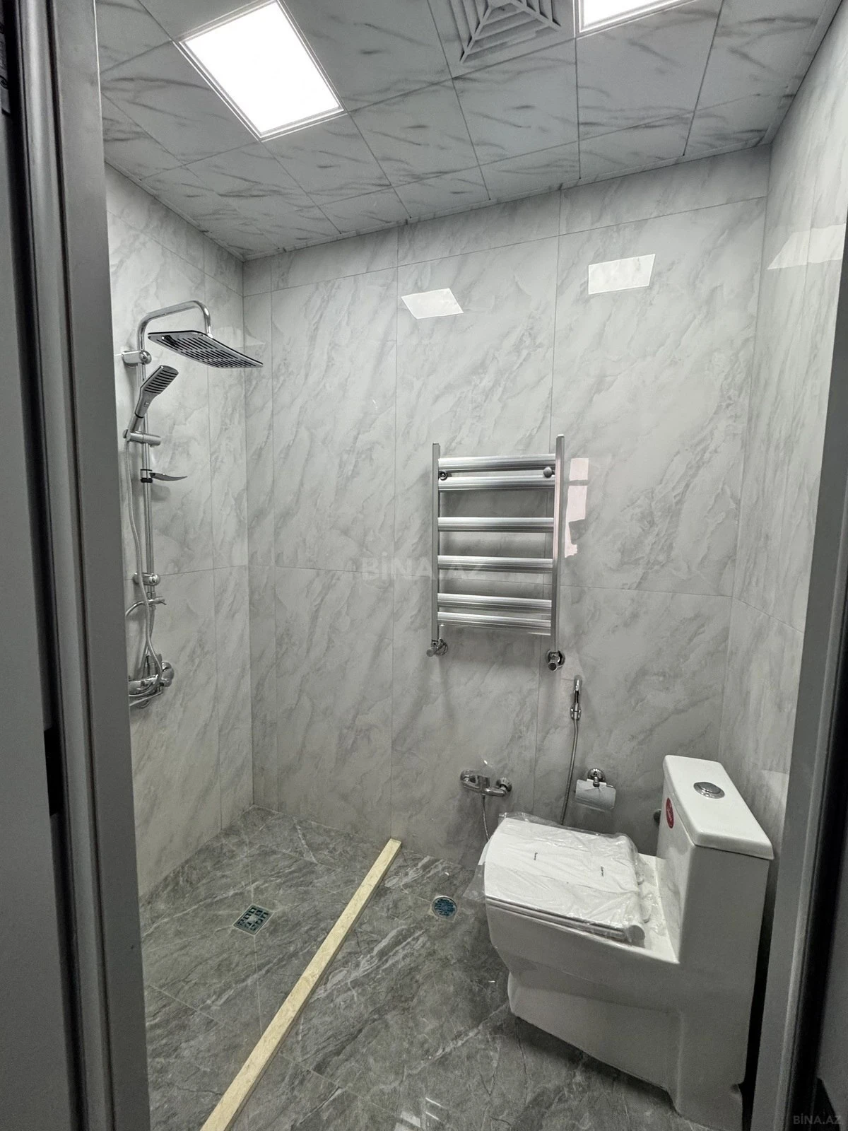 Satılır 3 otaqlı mənzil 77 m²