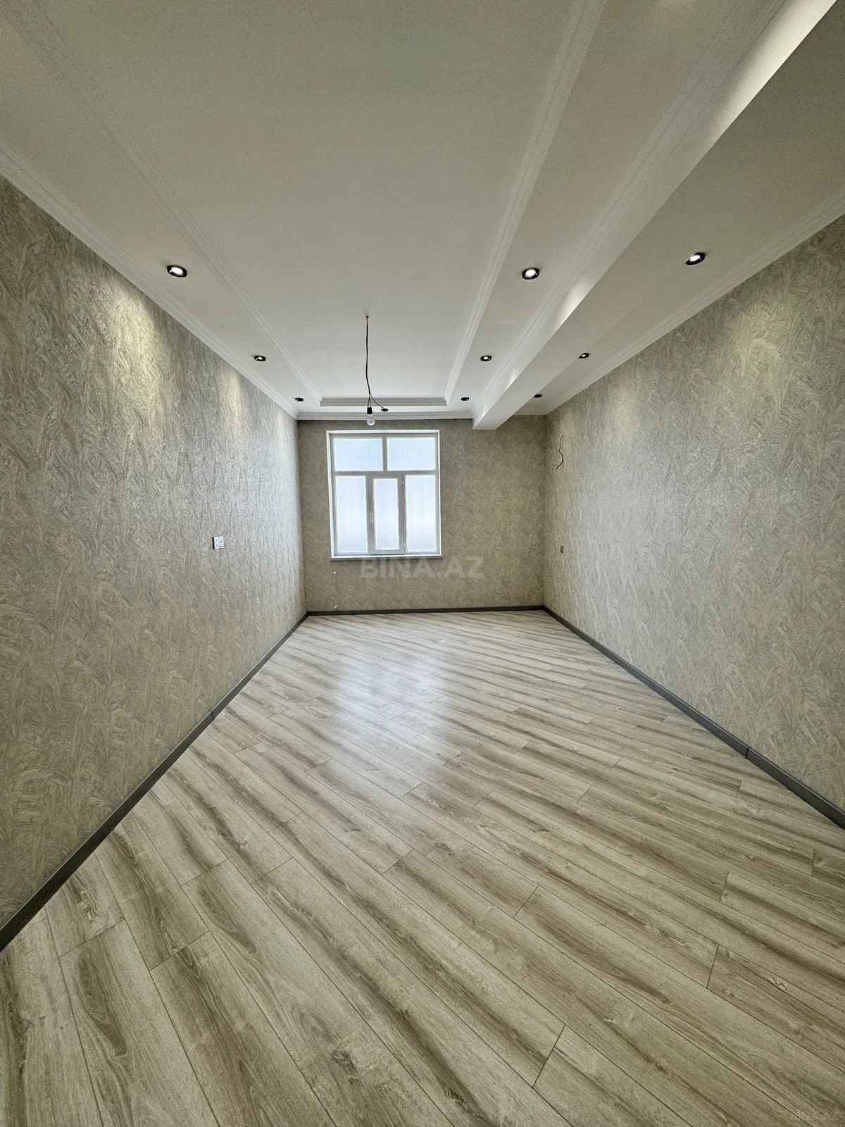 Satılır 3 otaqlı mənzil 77 m²