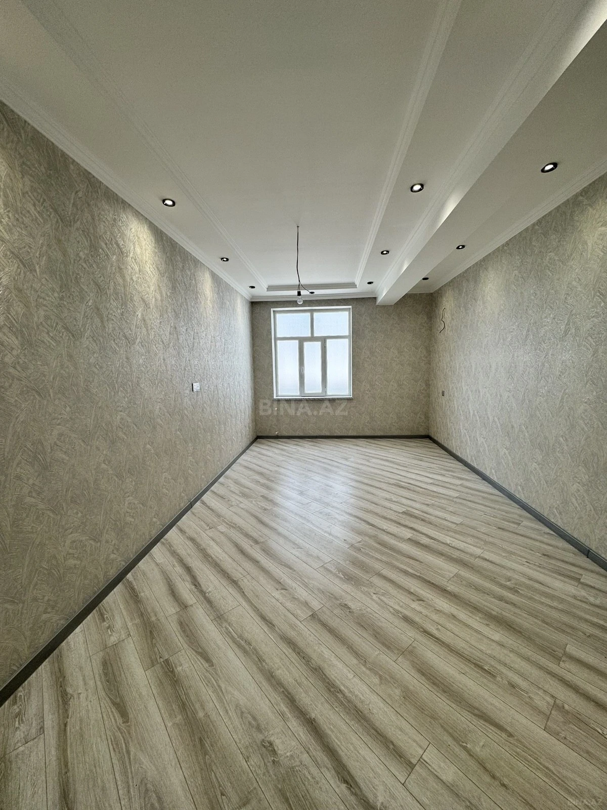 Satılır 3 otaqlı mənzil 77 m²