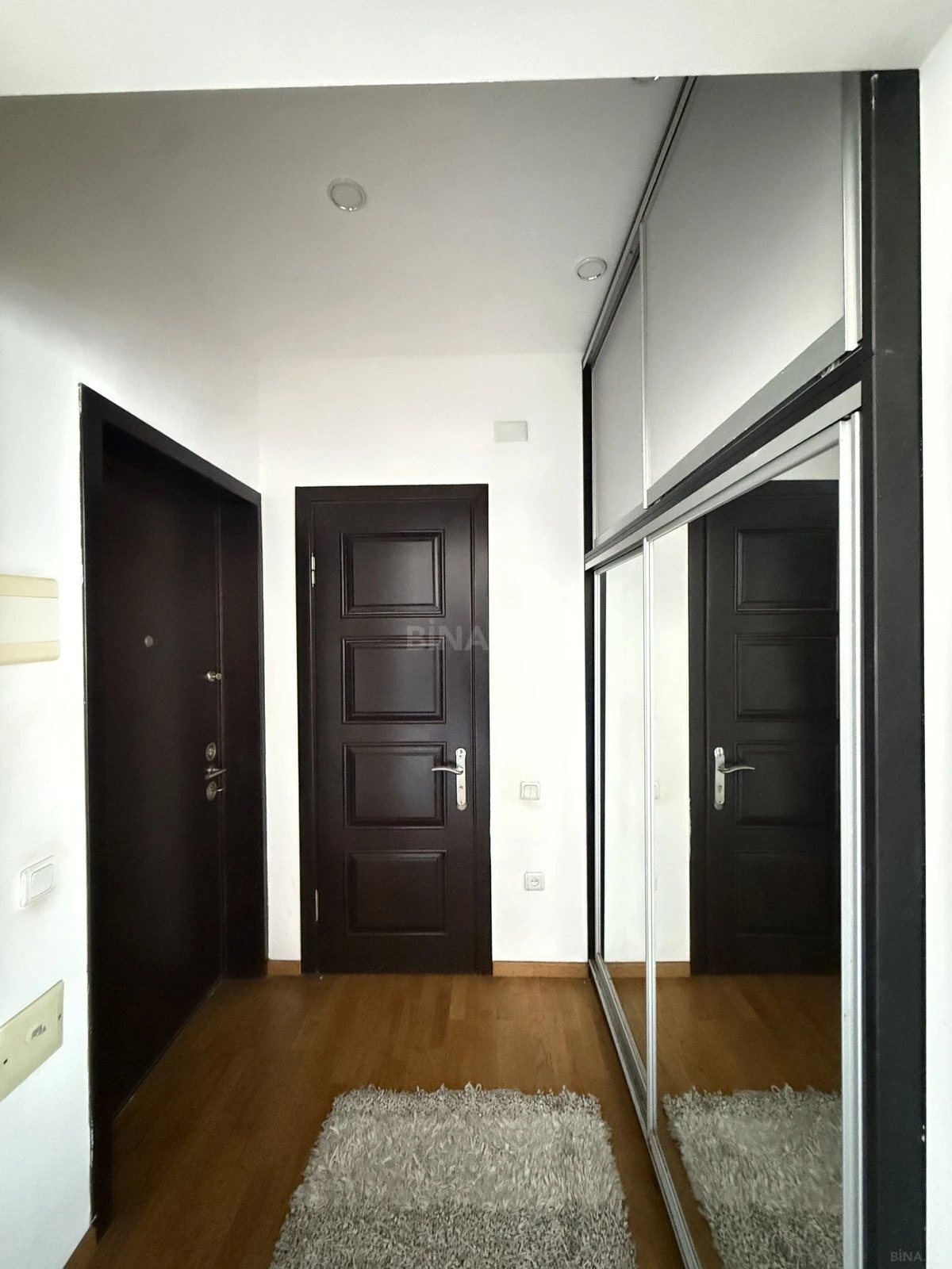 Satılır 3 otaqlı mənzil 70 m²