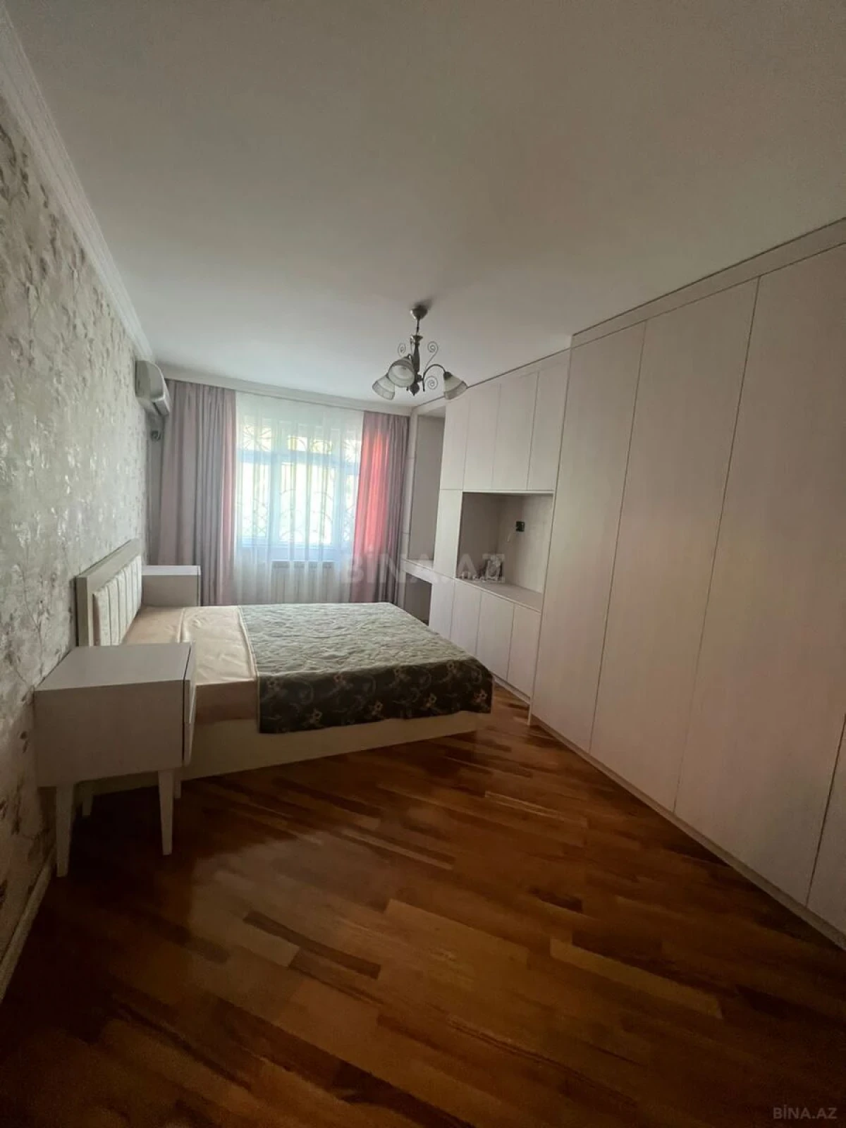 Satılır 3 otaqlı mənzil 65 m²