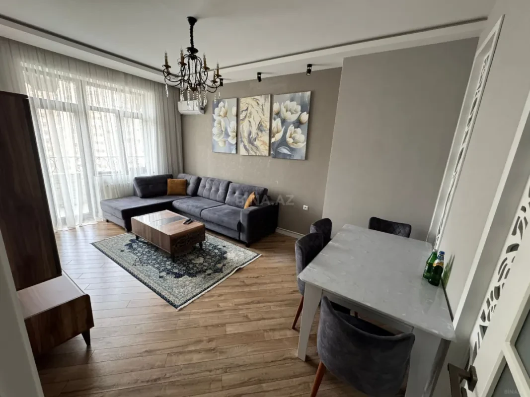 Kirayə verilir 2 otaqlı mənzil 60 m²