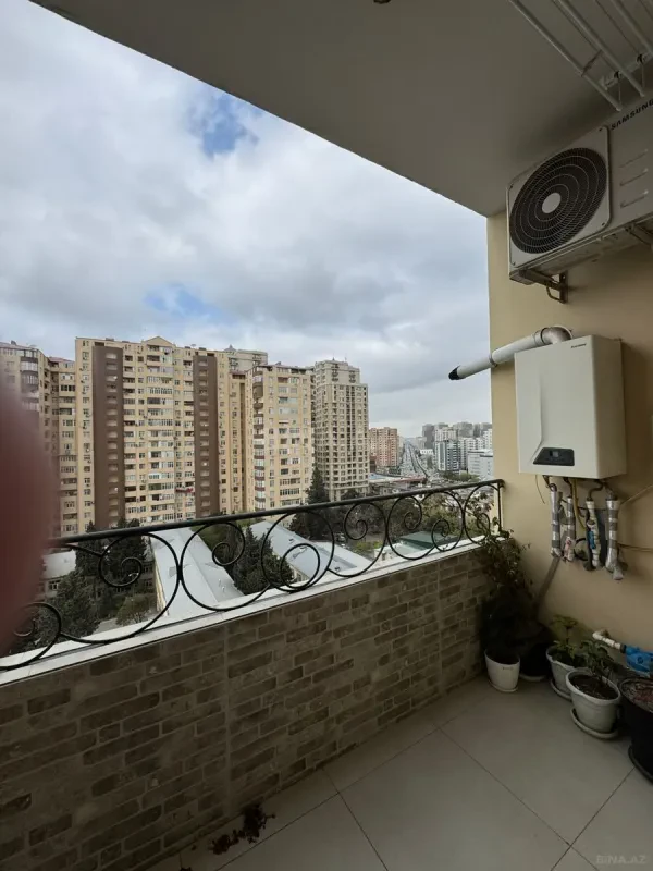 Kirayə verilir 2 otaqlı mənzil 60 m²