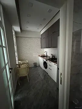 Kirayə verilir 2 otaqlı mənzil 60 m²