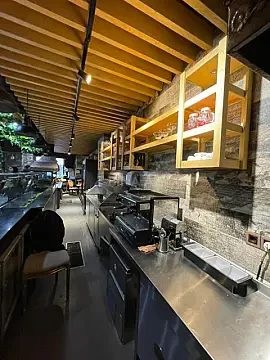 Kirayə verilir obyekt 230 m²