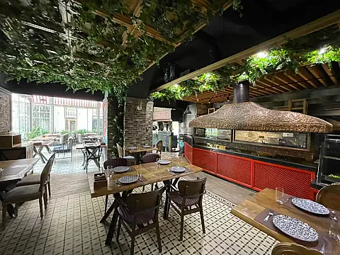 Kirayə verilir obyekt 230 m²