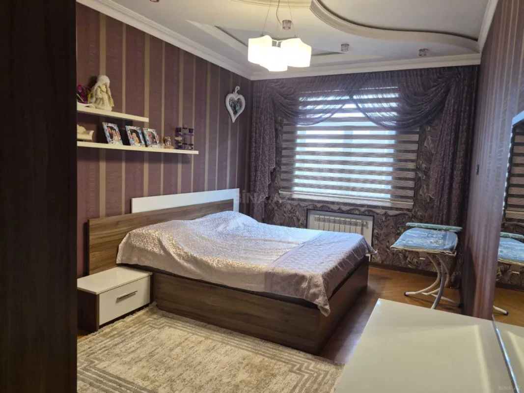 Kirayə verilir 3 otaqlı mənzil 130 m²