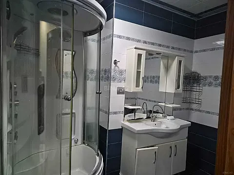 Kirayə verilir 3 otaqlı mənzil 130 m²