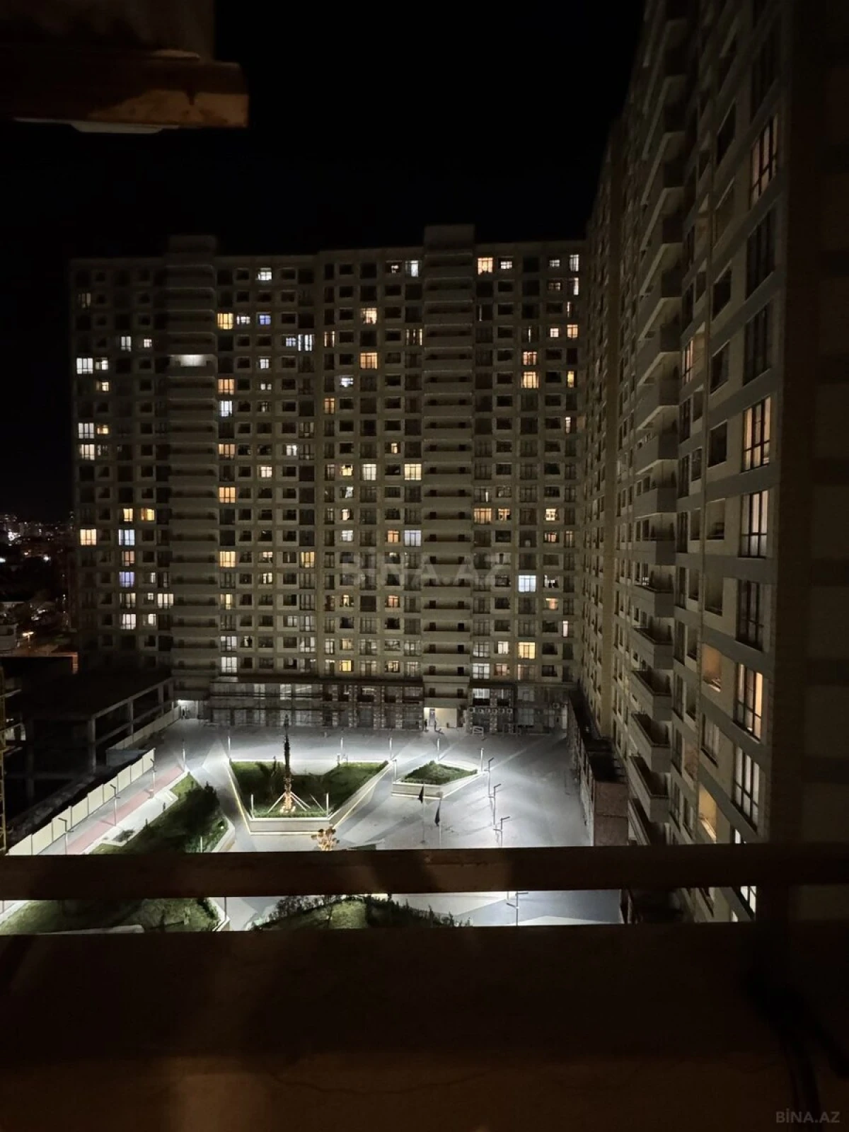 Kirayə verilir 2 otaqlı mənzil 76 m²