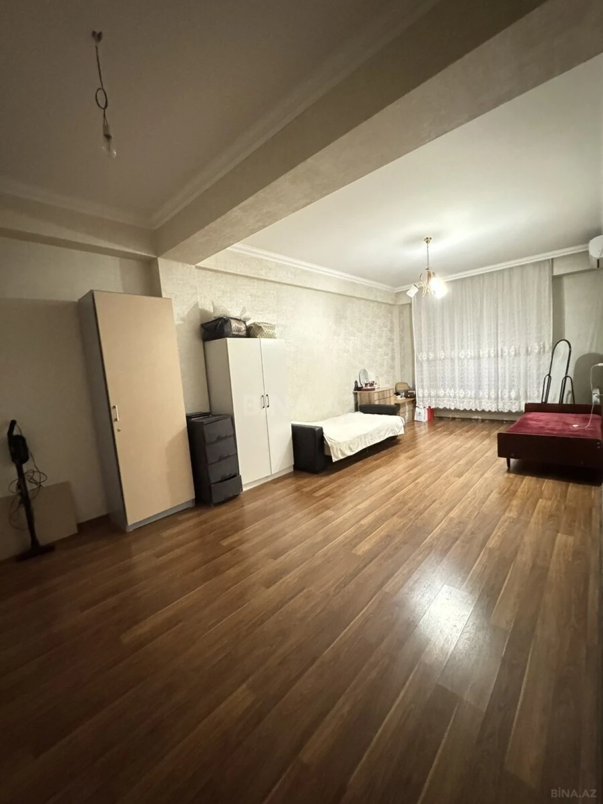 Kirayə verilir 2 otaqlı mənzil 76 m²