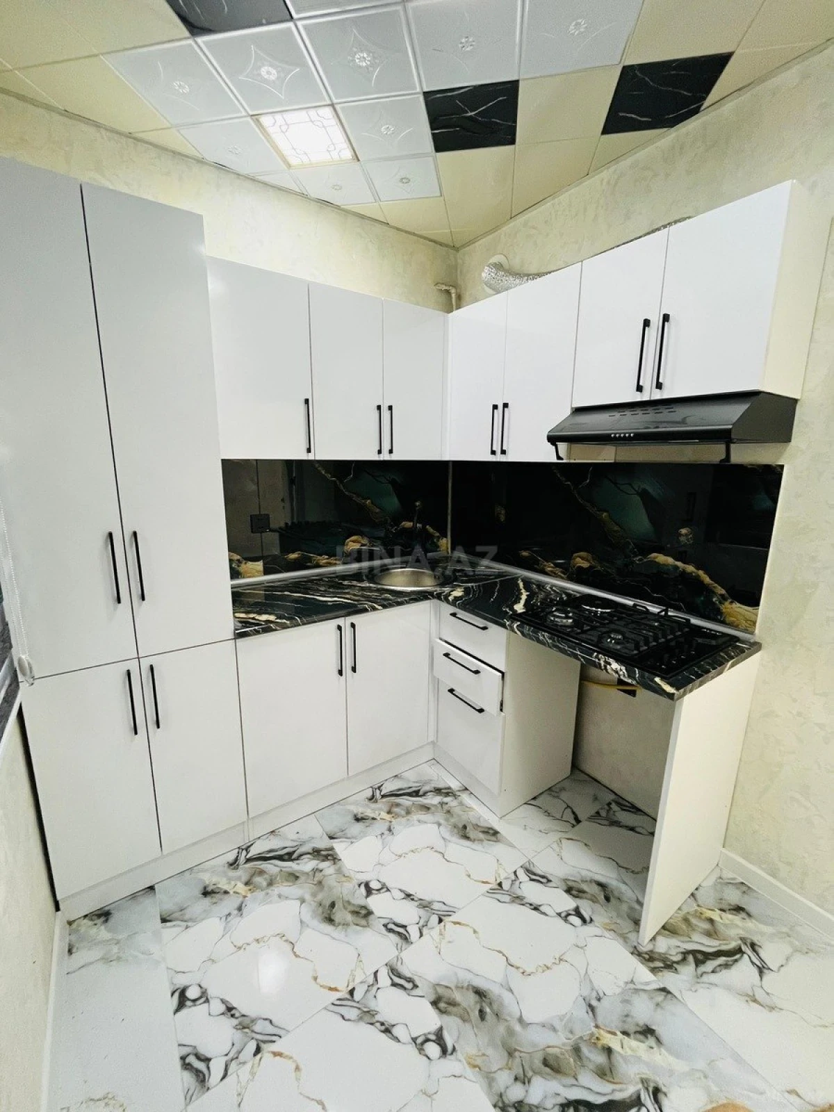 Satılır 3 otaqlı mənzil 65 m²