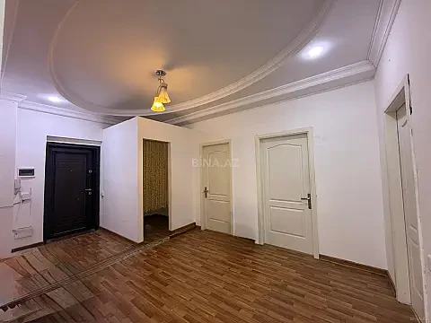 Satılır 3 otaqlı mənzil 159 m²