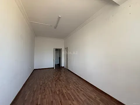 Satılır 3 otaqlı mənzil 159 m²
