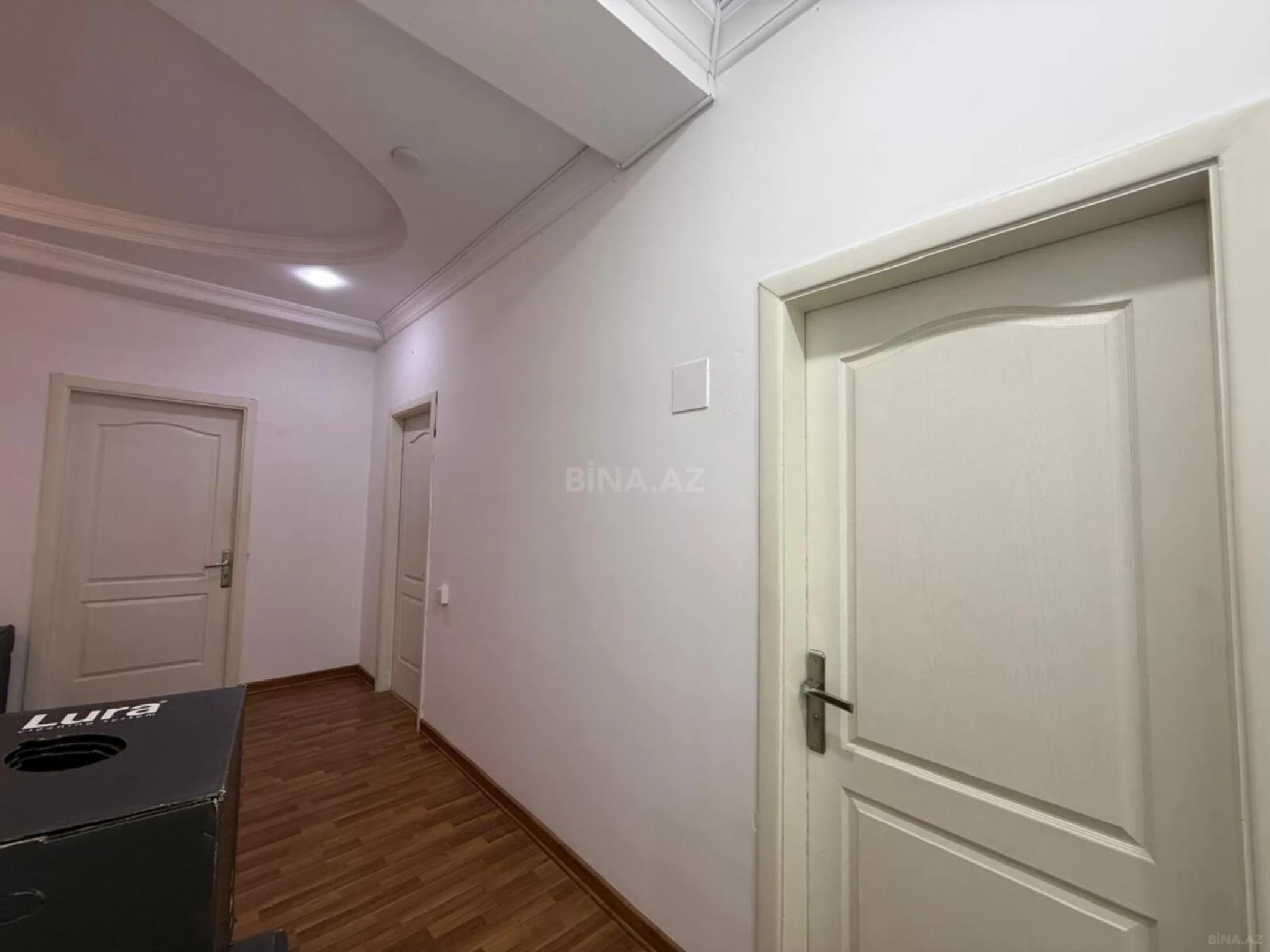 Satılır 3 otaqlı mənzil 159 m²