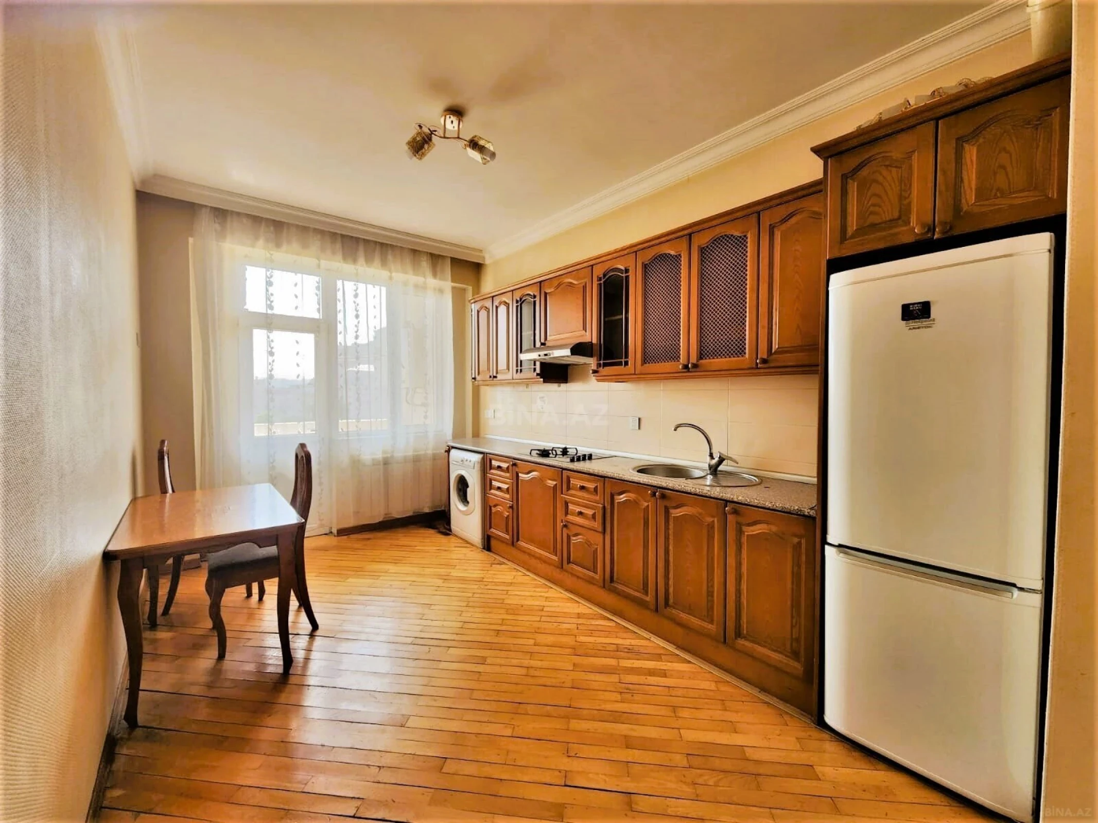 Kirayə verilir 2 otaqlı mənzil 50 m²