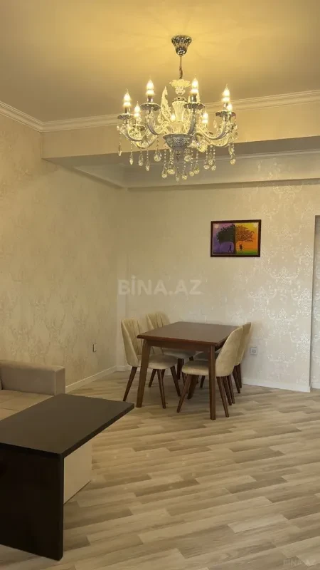 Kirayə verilir 3 otaqlı mənzil 120 m²