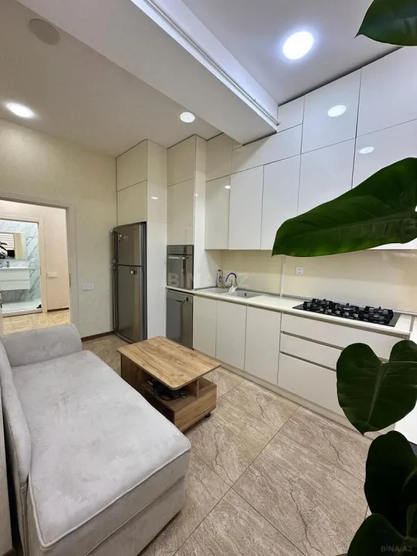 Satılır 2 otaqlı mənzil 91 m²