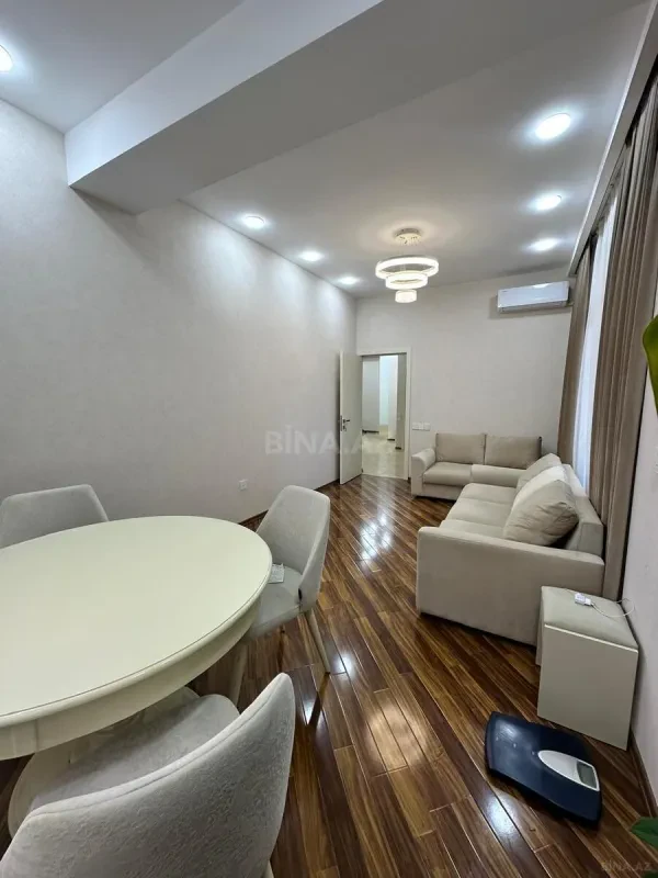 Satılır 2 otaqlı mənzil 91 m²