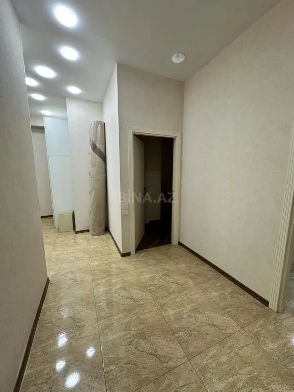 Satılır 2 otaqlı mənzil 91 m²