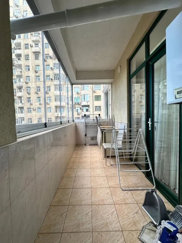 Satılır 2 otaqlı mənzil 91 m²